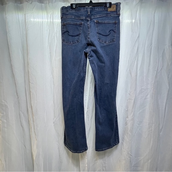Levi’s Strauss & Co. Mid rise boot cut woman’s jeans - Picture 4 of 8
